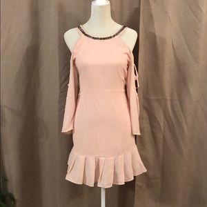 Sara Boo Dress color rouse/nude